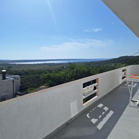 Family Paradise Ražanac المظهر الخارجي الصورة