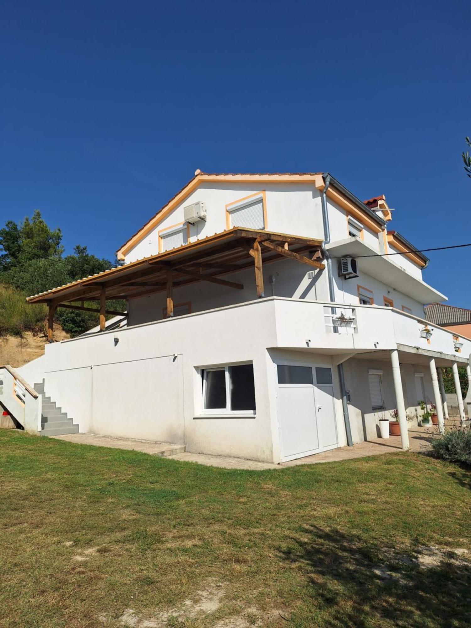 Family Paradise Ražanac المظهر الخارجي الصورة